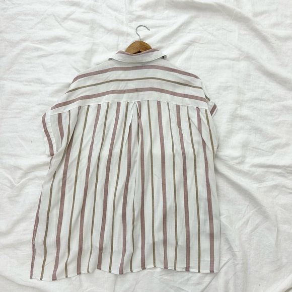 She + Sky Perfect Beach Button Down Shirt - Picture 5 of 8